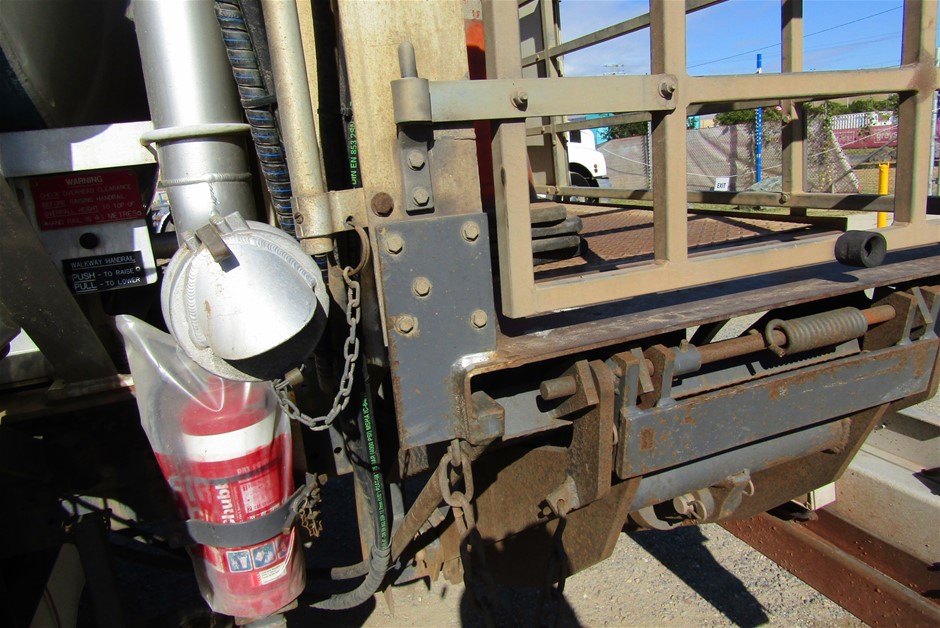 9K Yellow Gold BRACELETACK ONYX CLOVER RING