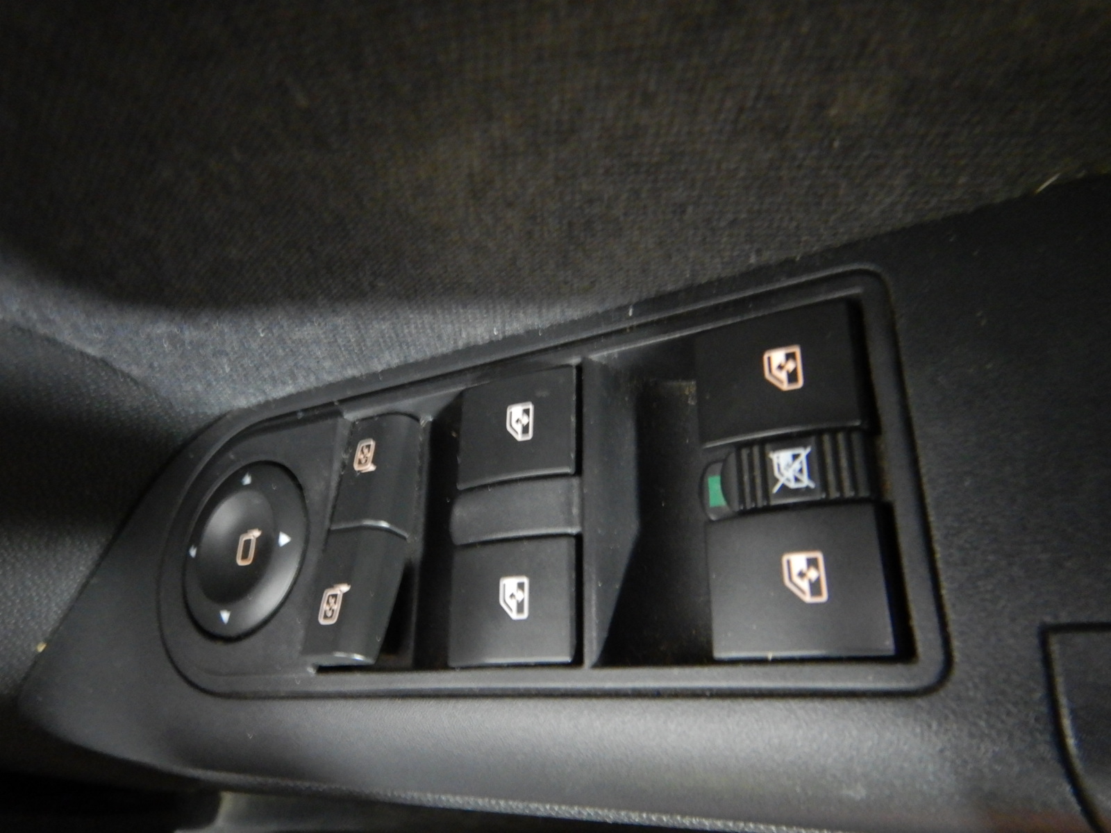 Byrne Estate Gown Shiraz Cabernet 2021 (12x 750mL) SA