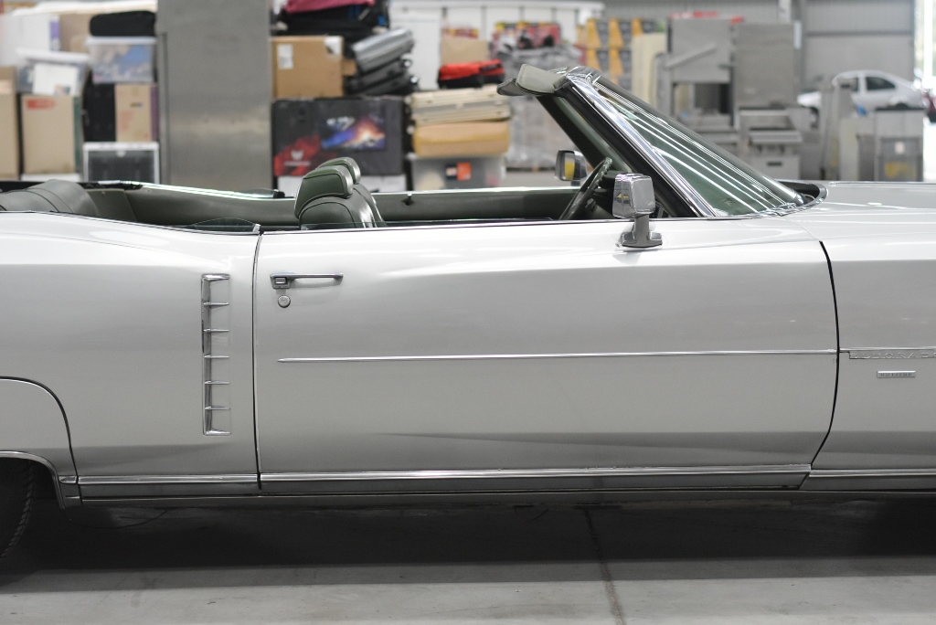 UNC 2023 $2 Vegemite Yellow RARE Coloured two dollar Coin