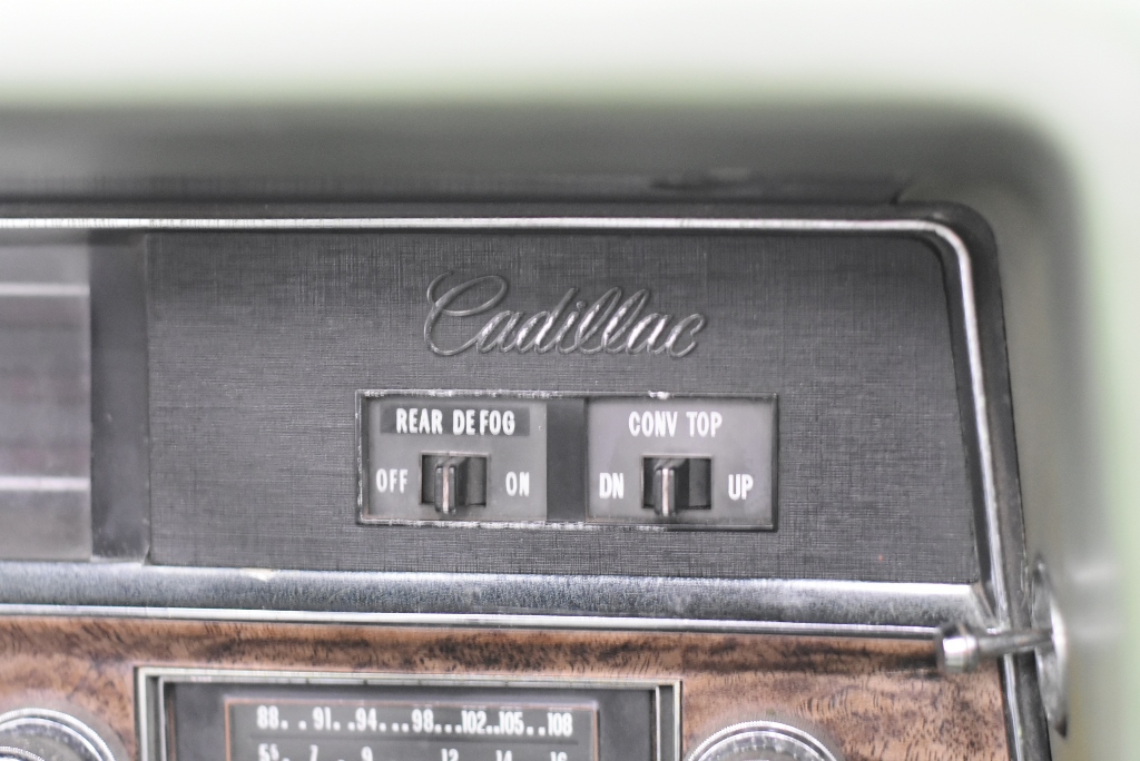 1/100 Scottdale gold bar Unc