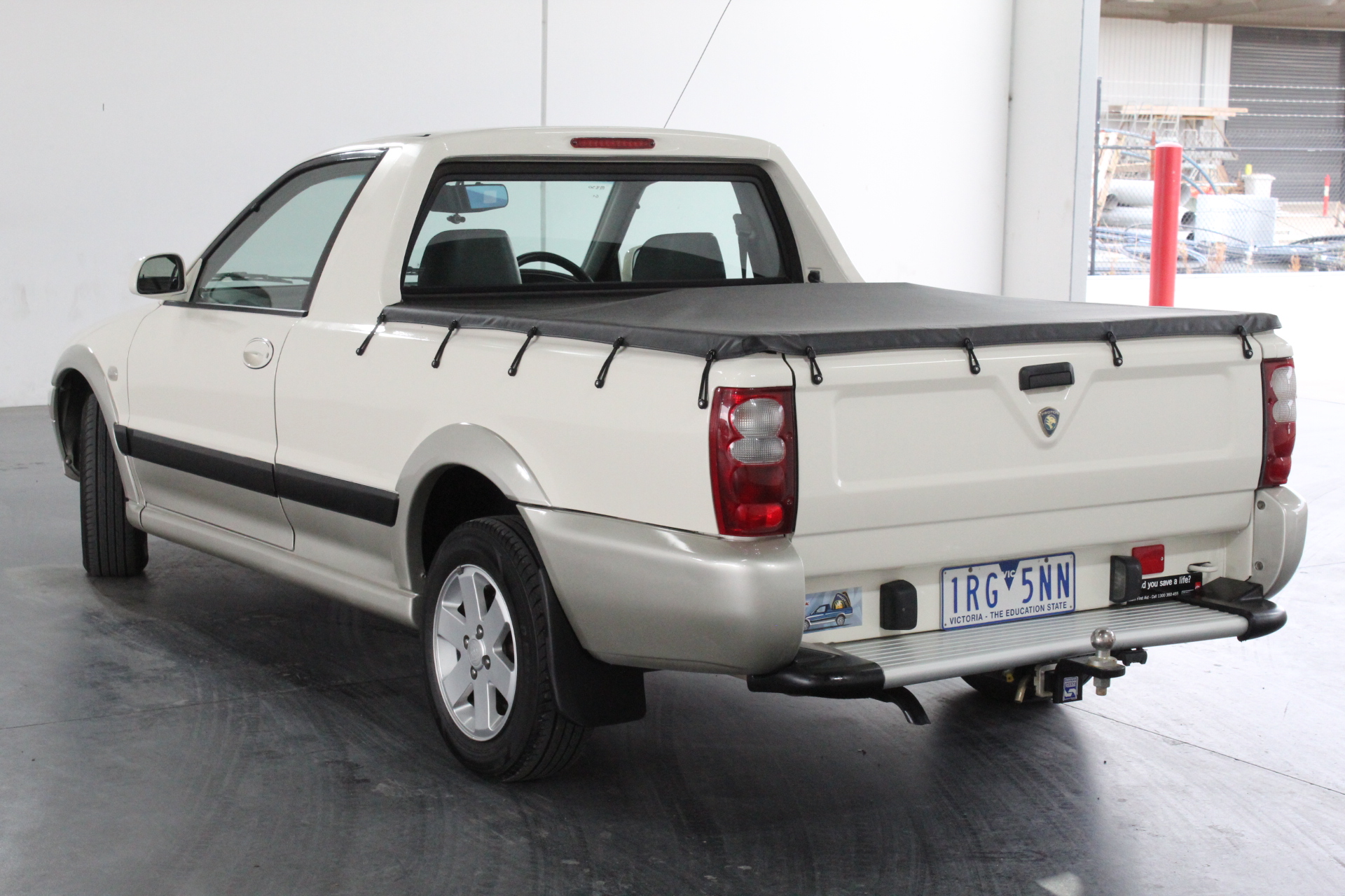 Squealing Pig Mid Strength Sauvignon Blanc (6x 750mL).