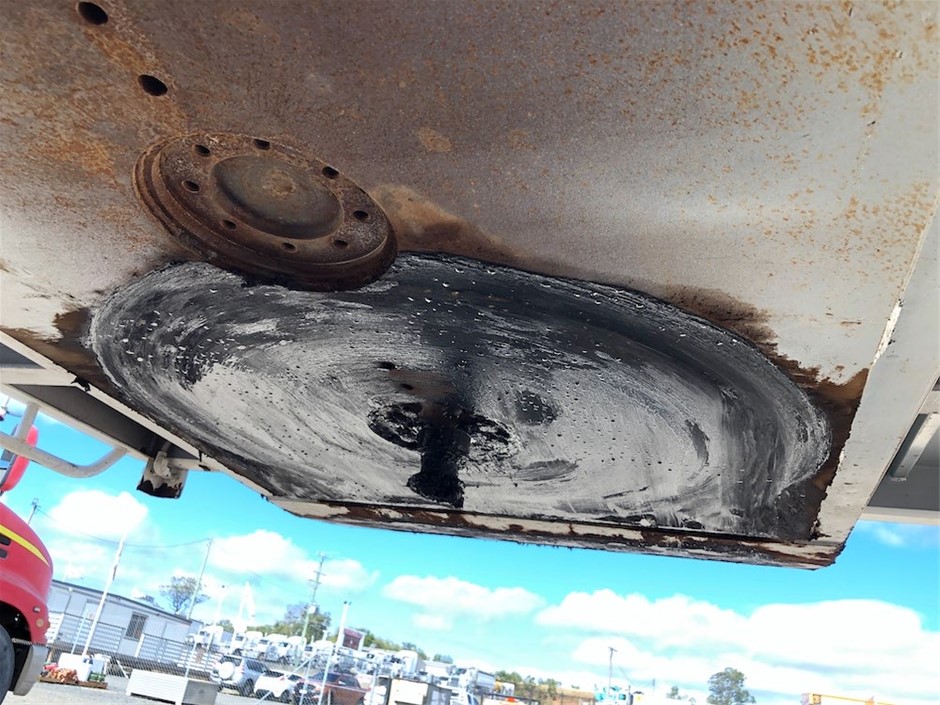 Wolf Blass Red Label Sparkling Pink Moscato NV (6x 750mL).