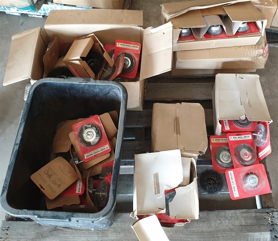 The Bowler Cleanskin Moscato 2024 (12x 750mL) SA