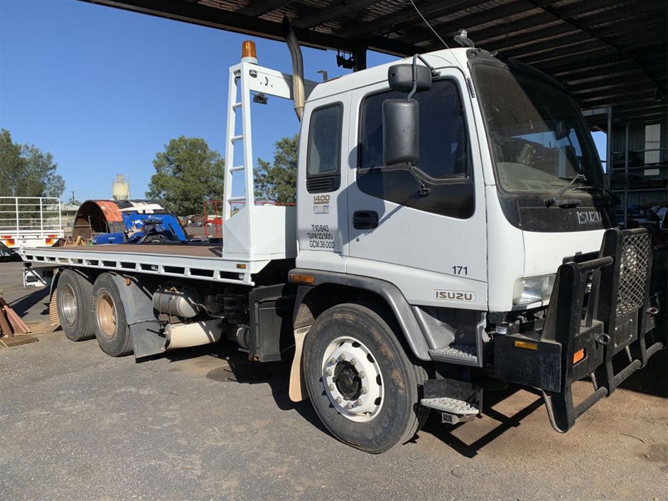 Duchesse De Paris Brut Blanc De Blancs NV (6x 750mL), France.