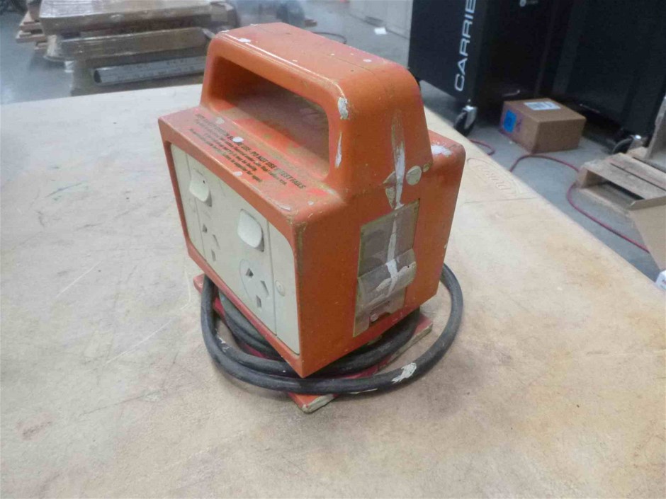 Plus & Minus Zero Alcohol Moscato NV (24x 250mL) SA