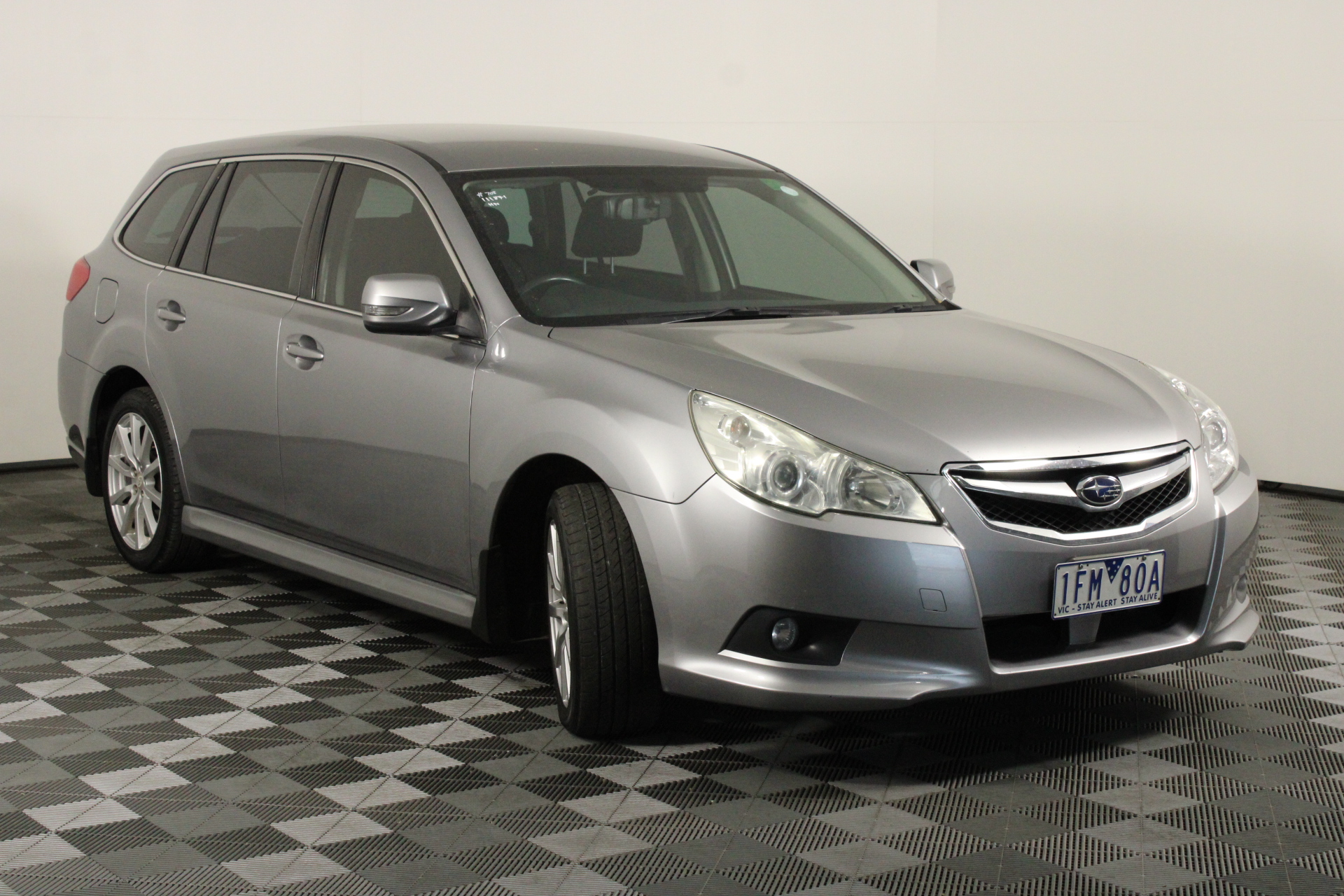 Wolf Blass Red Label Semillon Sauvignon Banc (6x 750mL)