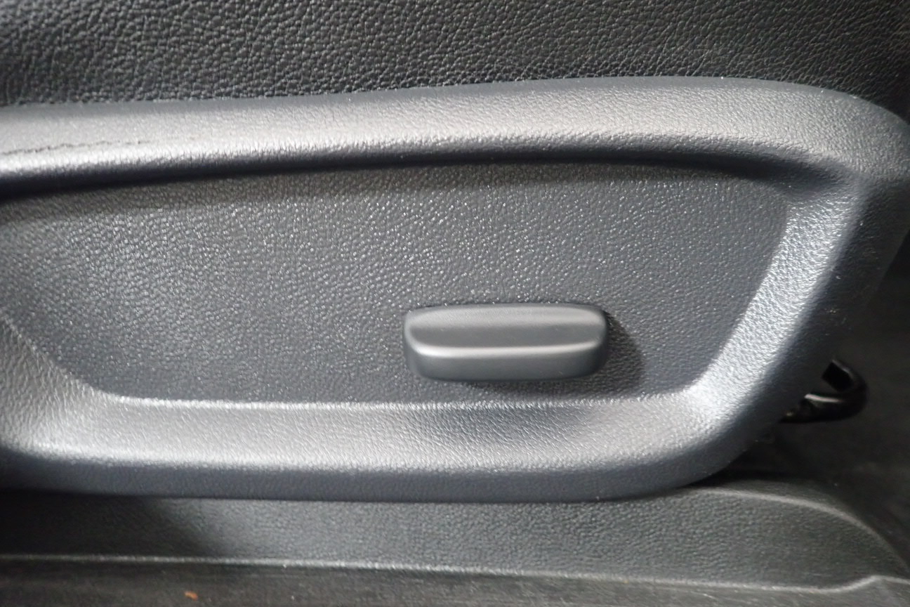 6-7mm Black Pearl & Rhinestone Real Platinum Plated Bracelet