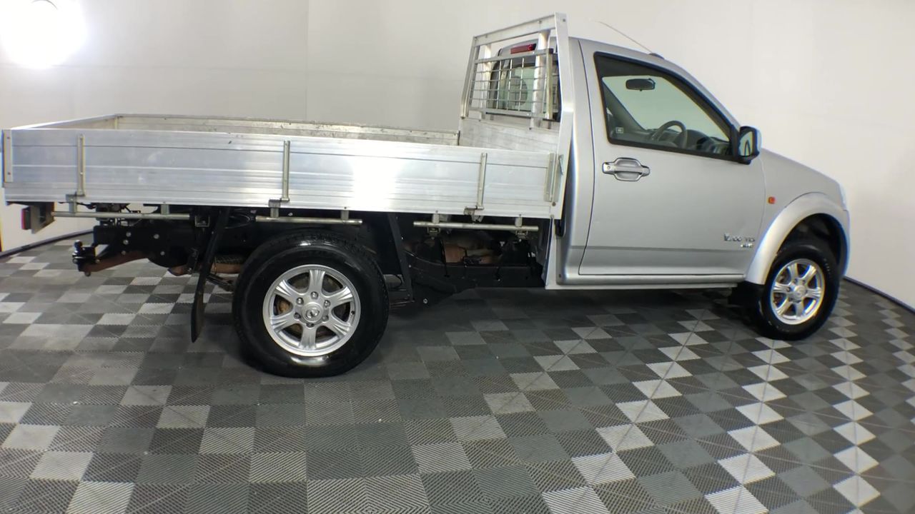 OSKA Long Fibreglass Handle Spade.