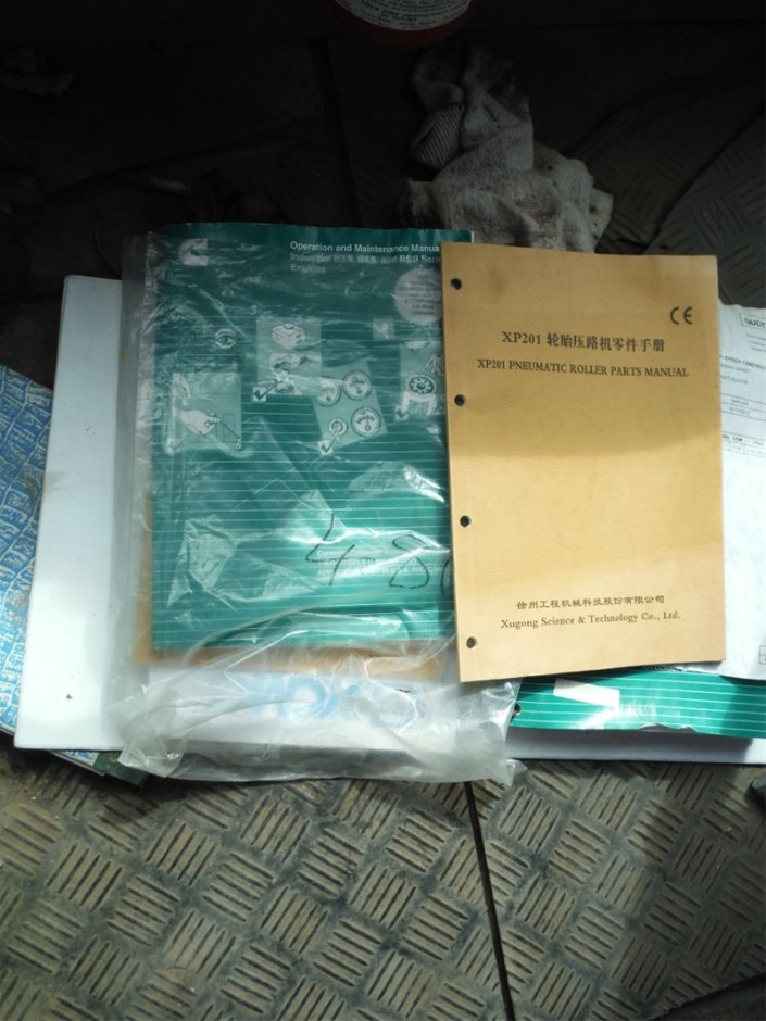 BULOVA Jewelry Men's Classic Stainless Steel Chain Link Bracelet with Clasp