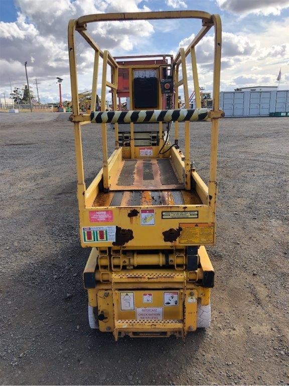 BELLISSIMO Women's Koroula Boot / US7 / Tan (G02059).  Buyers Note - Discou