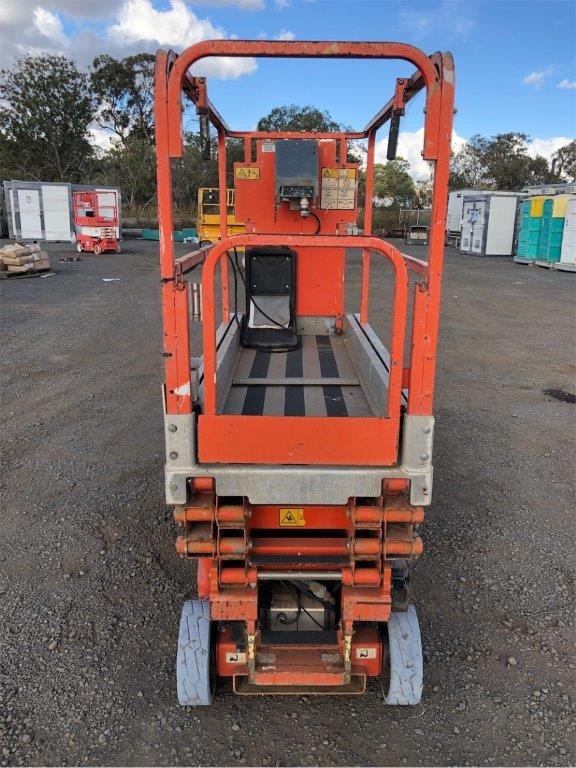 BASQUE A-Line PU Skirt, Size 14, Black. RRP: $119.95.  Buyers Note - Discou