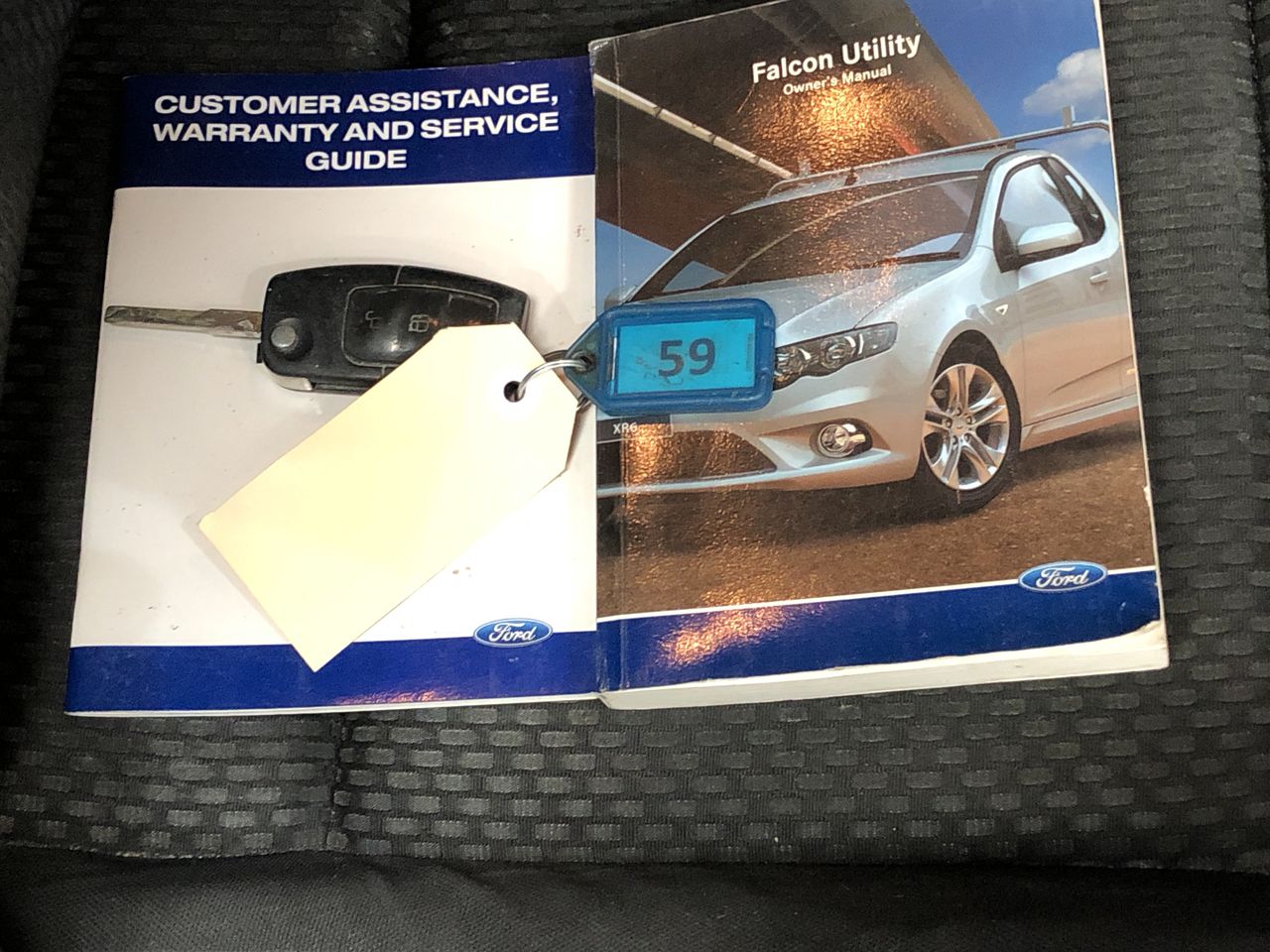 Men's 6mm Black Agate Skull Dangling Charm Beaded Bracelet