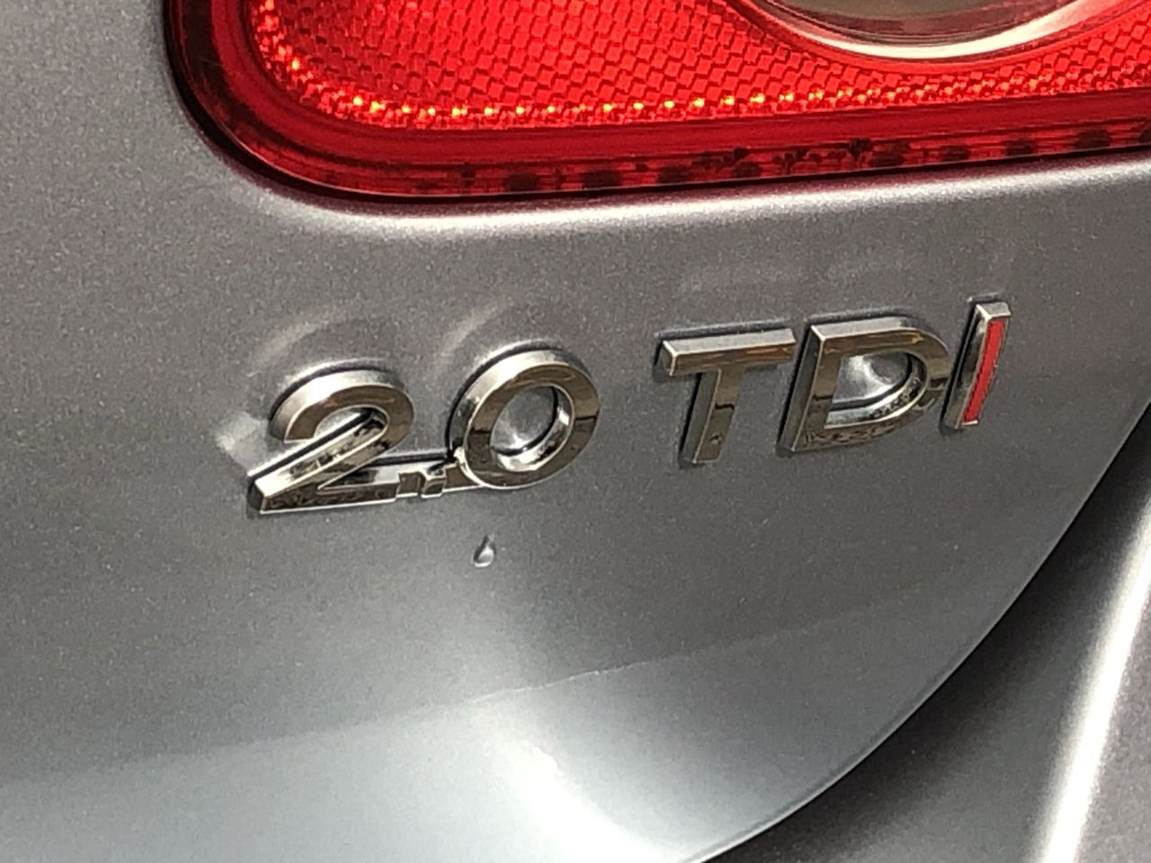 10mm White Pearls with Tiger Eye Gemstone Bracelet