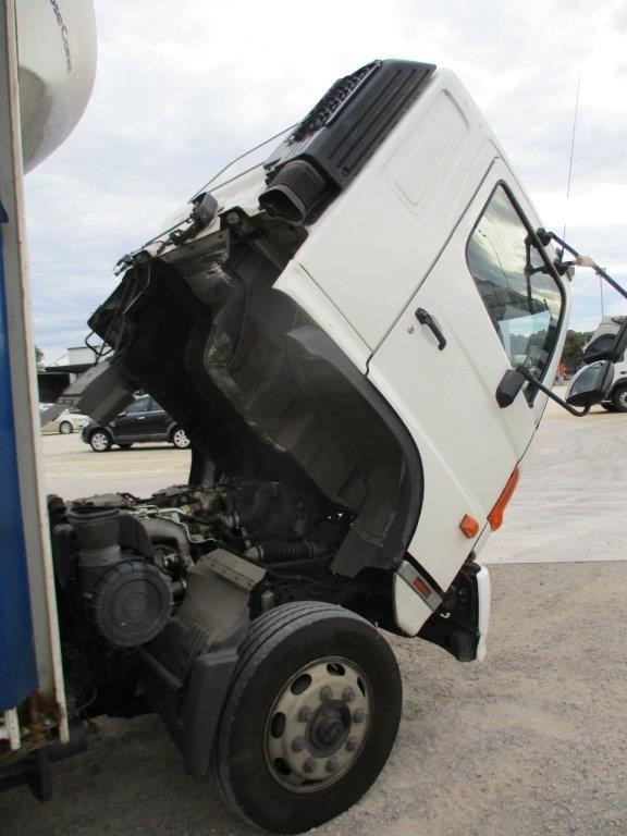 925 Sterling Silver Wide Band Simulated Diamond Ring - Size 7