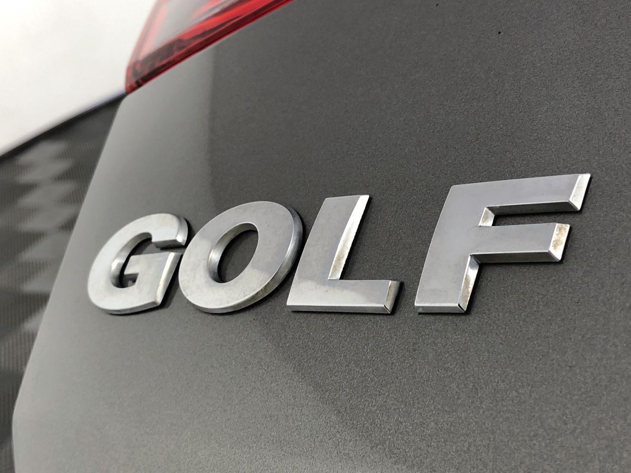 18k White Gold Filled, White Face Iced Out Diamond Quartz Wrist Watch