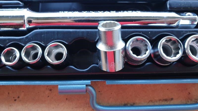 Quality Classic Stainless Steel 5mm Snake Chain Necklace - 22 Inches