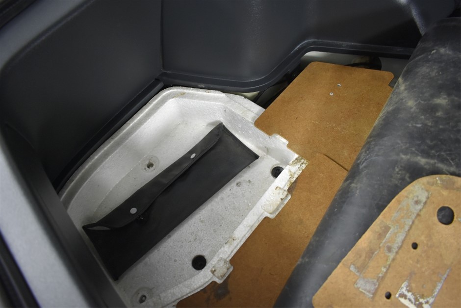 Upside Down Prosecco NV (6x 750mL).