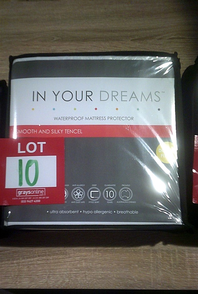 UMBRA Buddy Paper Towel Holder, White.