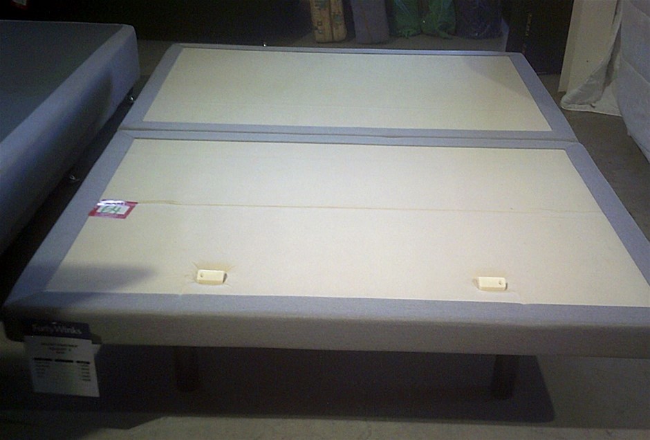 9K YELLOW GOLD 0.33ct F VS TRIO LAB DIAMOND RING