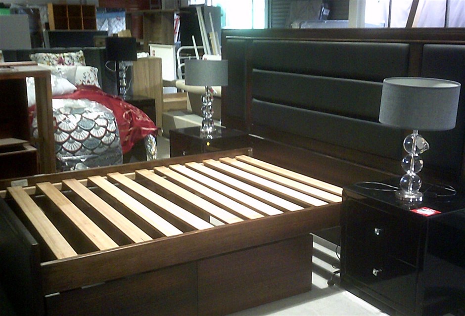 9K YELLOW GOLD 0.45ct F VS MULTI SHAPE LAB DIAMOND RING