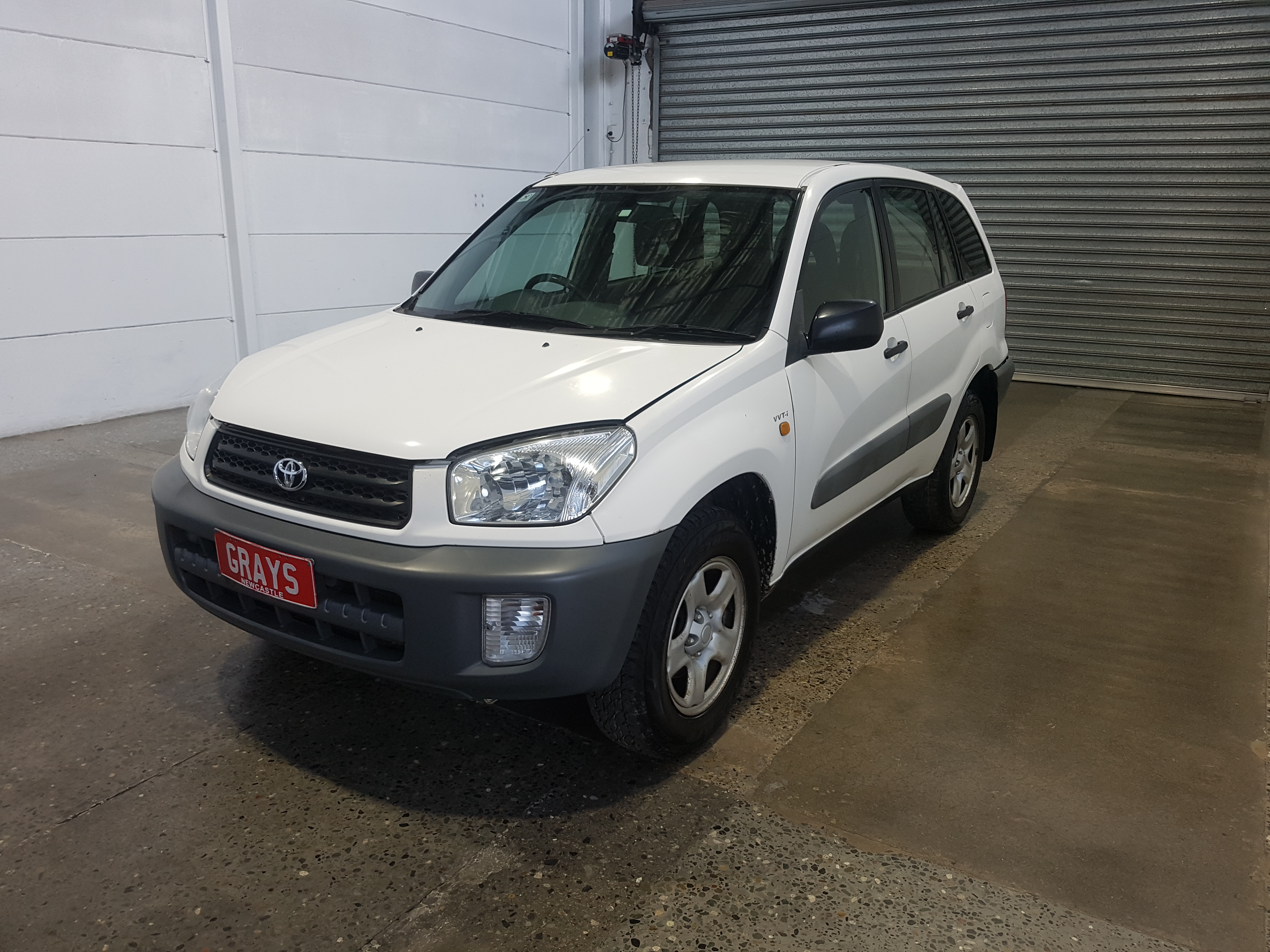 9K YELLOW GOLD 0.50ct F VS LAB DIAMOND CLAW SET BAND