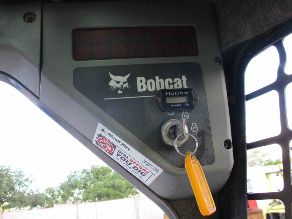 <p>Interbuild Toronto Balcony Table</p>