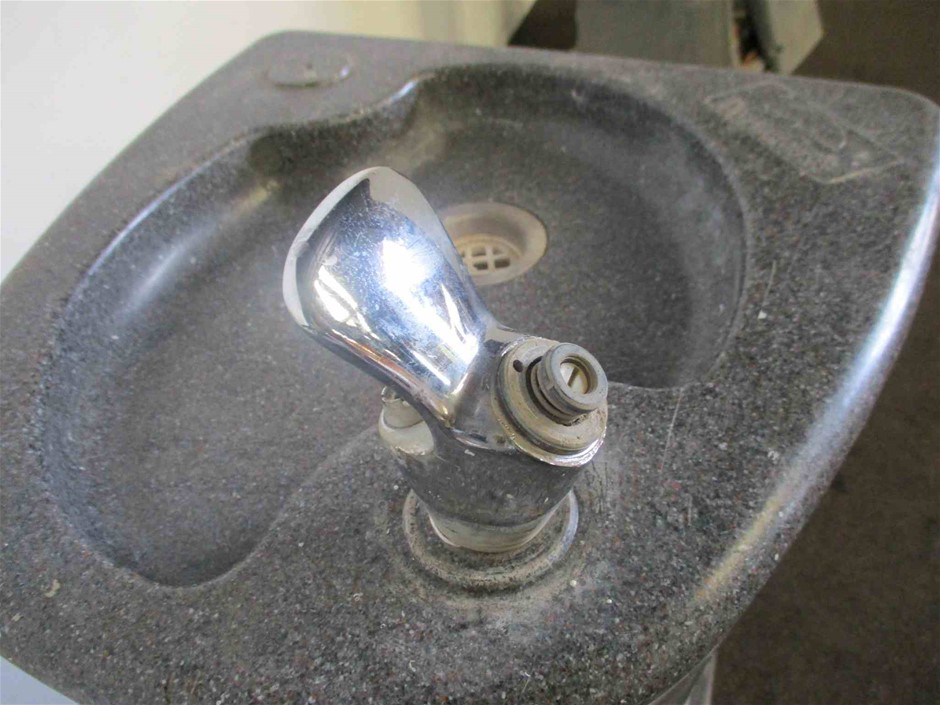 RAZER BlackShark V2 HyperSpeed Wireless Ultra-Lightweight Esports Headset.