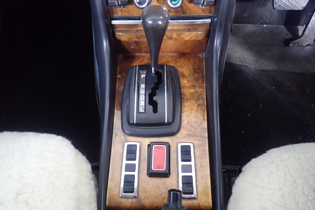 12.35 carats Natural Yellow Quartz Gemstone certified