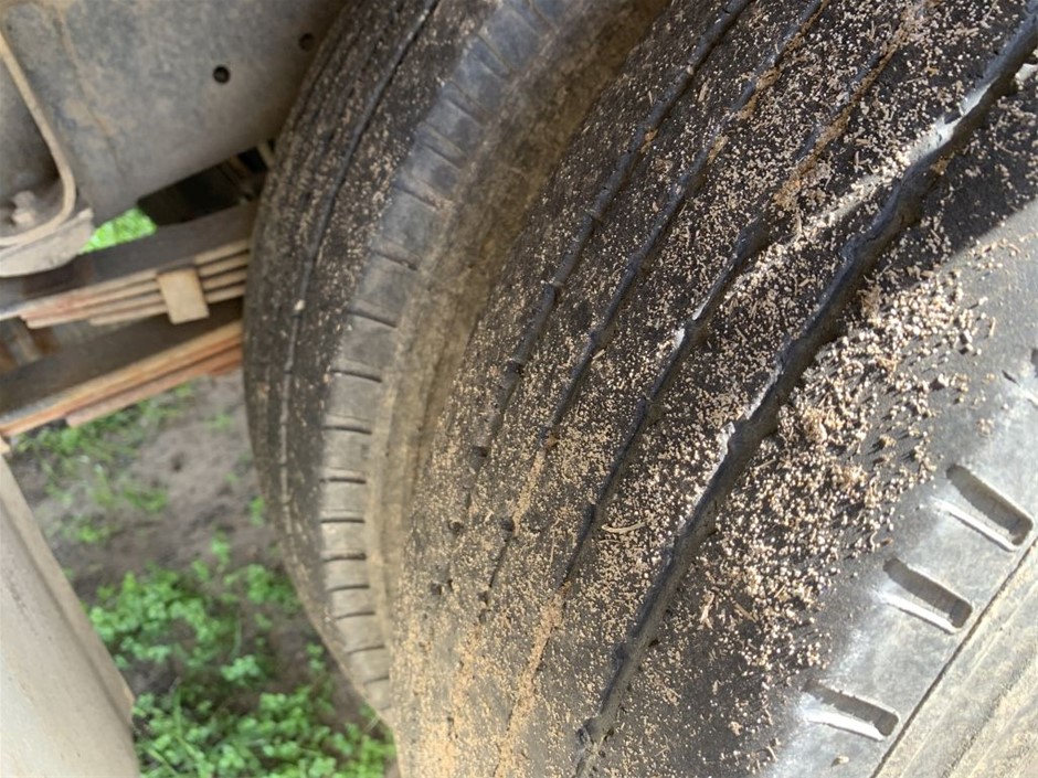 0.86ct Round Cut GRA Certified Moissanite 925 Sterling Silver Ring - Size 8