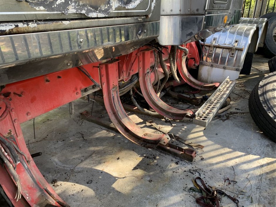 MONDETTA Women's Lightweight Zip Hoodie, Size M, Black.  Buyers Note - Disc