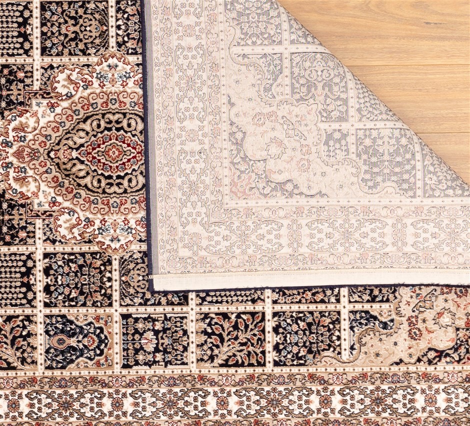 JURASSIC PARK Men's Jurassic Park Movie Logo T-shirt, Size M, Black, Medium