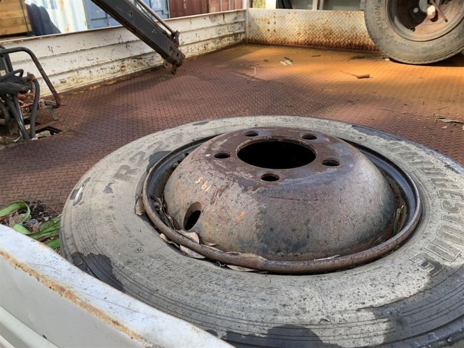 RED TAPE Men's Classic Walking Shoes, Blue/White, UK6/EU40 (RSO1523)  Buyer