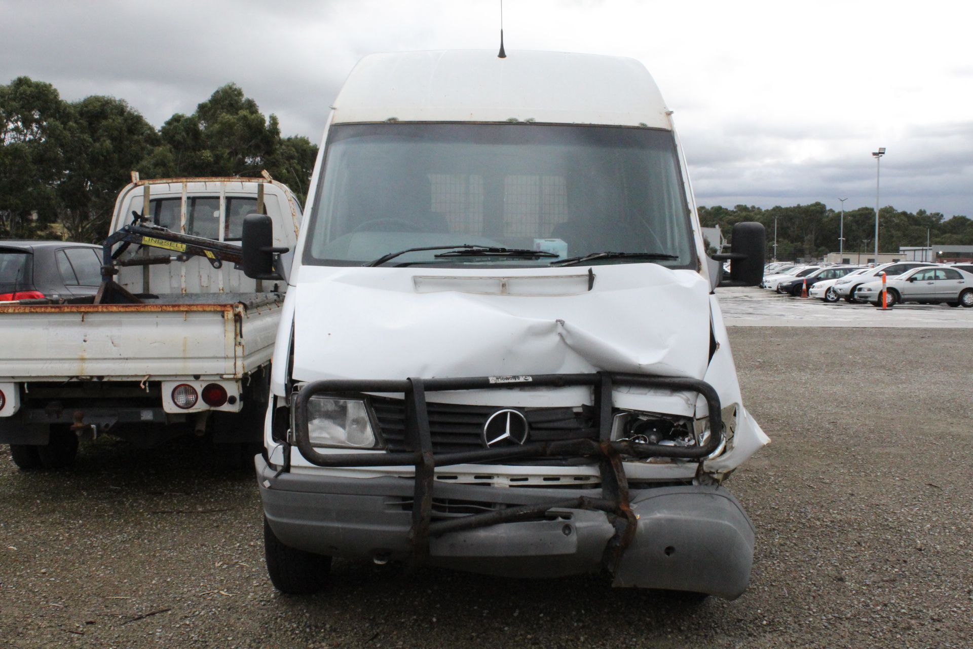 1966 AUSTRALIA FIRST & LAST QUEEN ELIZABETH SILVER ROUND FIFTY CENTS