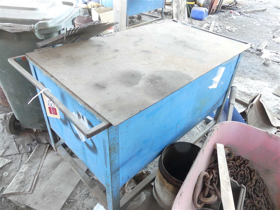 Baby Doll Sparkling Rose NV (6x 750mL), NZ.