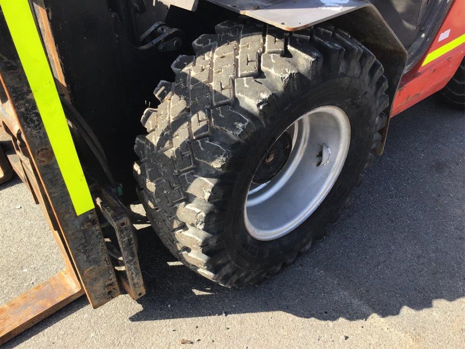 Stunning Square Simulated Diamond Bridal Stud Earrings - Blue