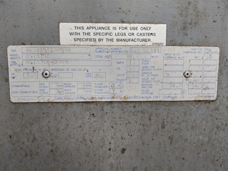 Stunning Square Simulated Diamond Bridal Stud Earrings - Champagne