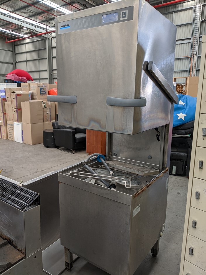 Stunning 18ct Yellow Gold Plated Cherub Pendant