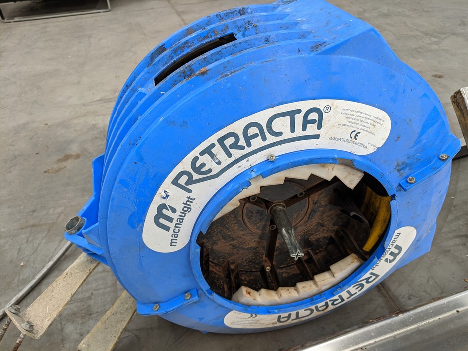 Classic Rose Gold Plated Plain Heart Locket