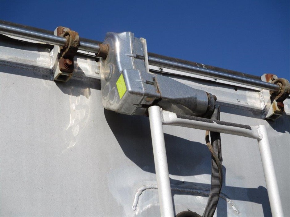 Designer Crossover Children's Bracelet in Silver