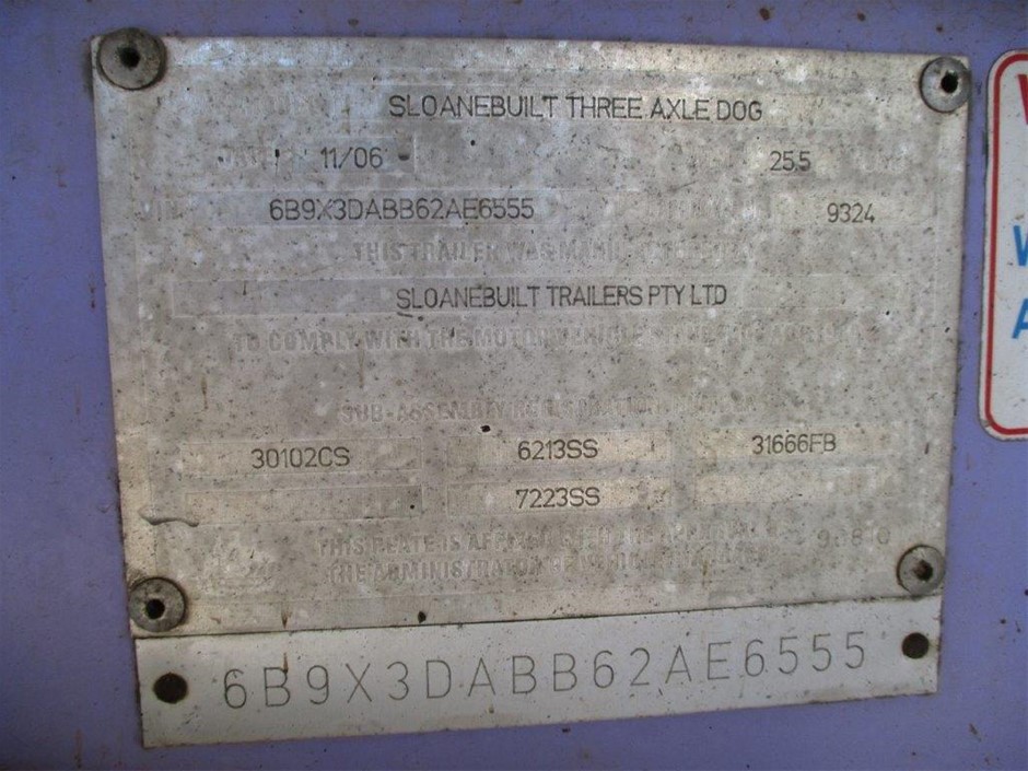 Last Piece - Crystal Eterntiy Necklace in Silver