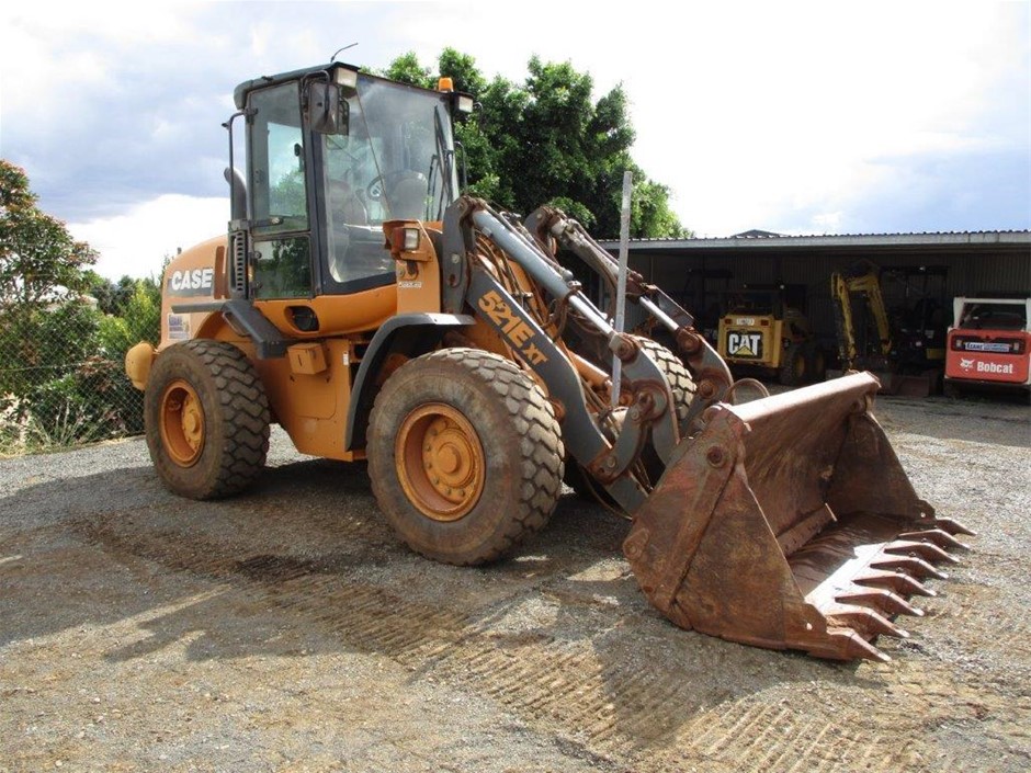 Classic Stainless Steel "Love Heart" Necklace - 60cm (yellow)