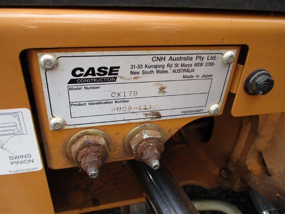 Designer Whirly Pendant Necklace in Silver