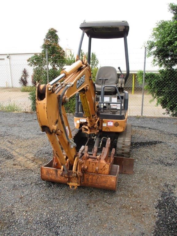 Simulated Diamond Zodiac Necklace - PISCES