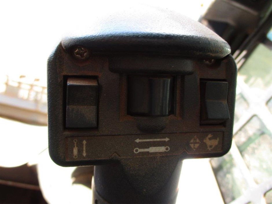 5 x 2XU Women's Sailing Short Sleeve Fibretech Tee, Size XL, White/Rose. WY