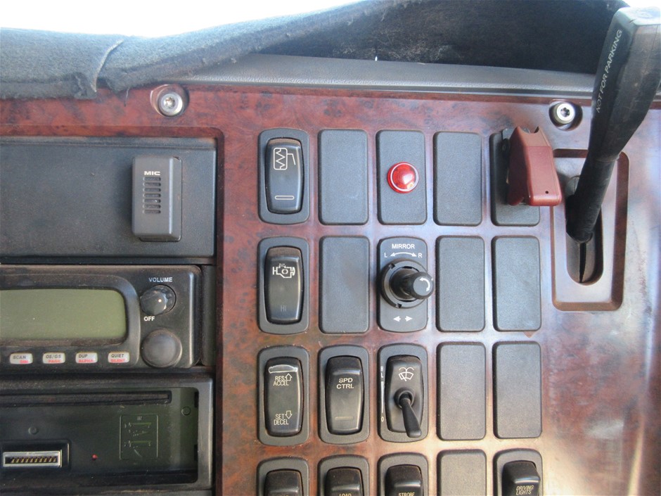 CLIQUE Men's Telemark Stretch Softshell Full Zip Jacket, Size 2XL, Black, M