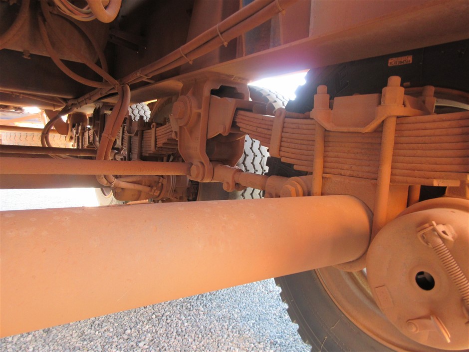 18k Yellow Gold Filled bangle -(stamped 18k/Italy)