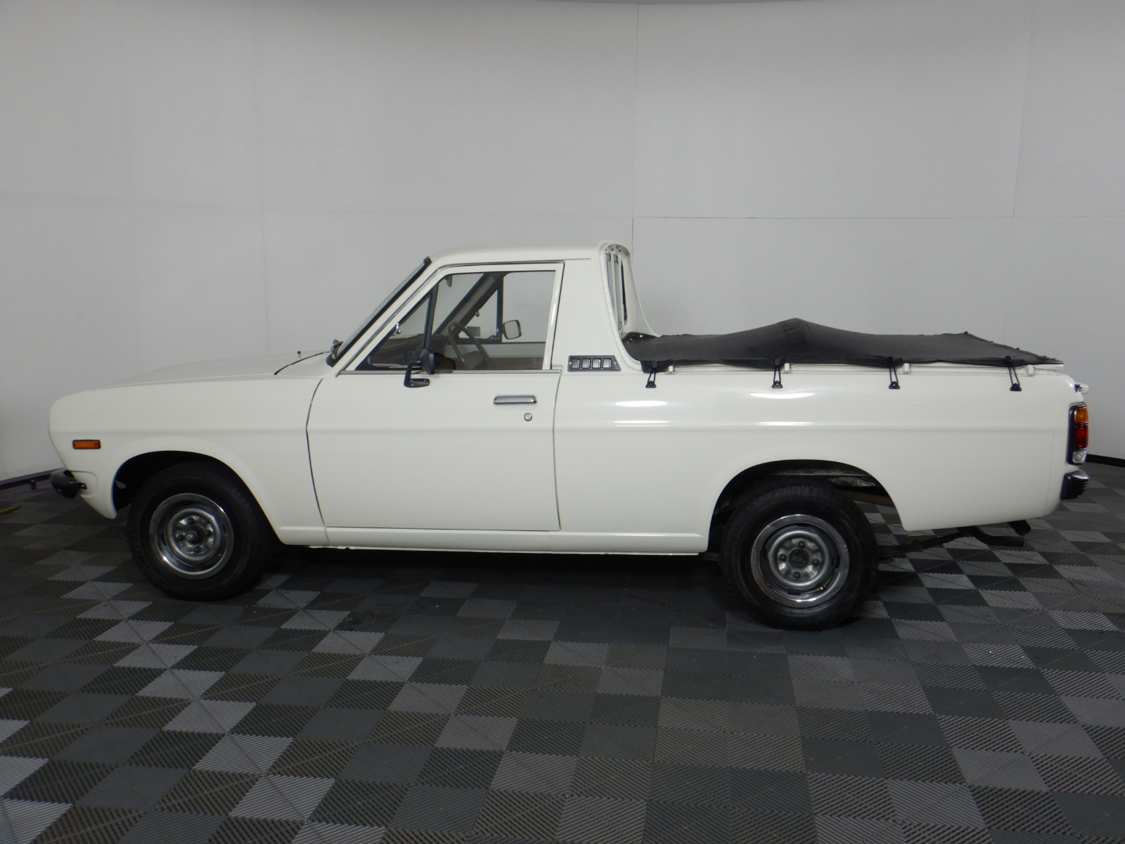 1.54ct Radiant Natural Emerald - Oval Cut