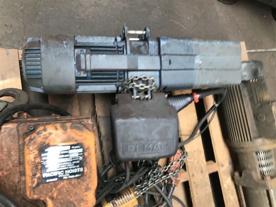 Hisense Model: HRTFF527SD Fridge/Freezer