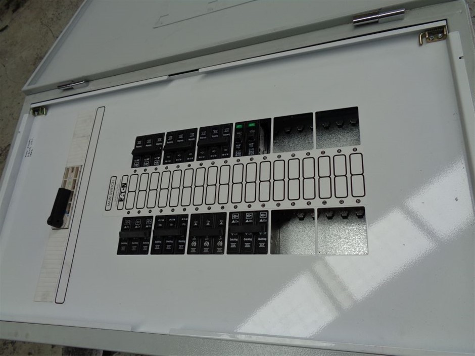 CLASSIC ACCESSORIES Montlake FadeSafe Water-Resistant 21 x 19 x 5 Inch Rect