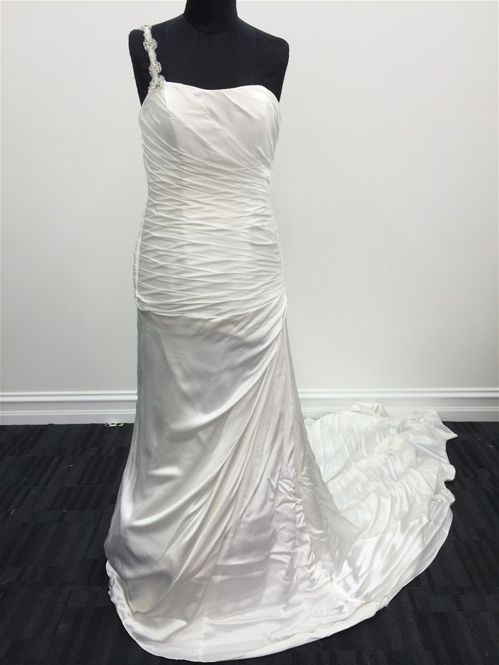 KUVINGS Auto8 Hands Free Cold Press Juicer. NB: well use, no box, unit only